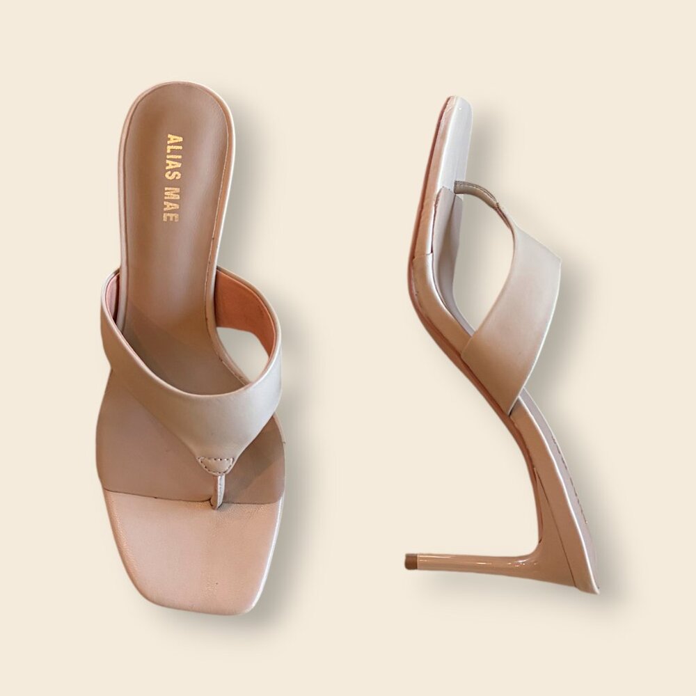 NWT Alias Mae, Indie Mule, Thong Heeled Sandal, Nude / Tan, Size US 7.5 / EU 38 - Picture 4 of 6
